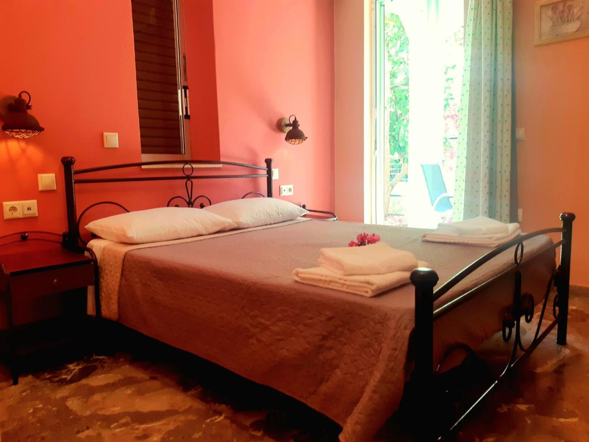 Stamoulis Apartments Αγία Ευφημία Εξωτερικό φωτογραφία