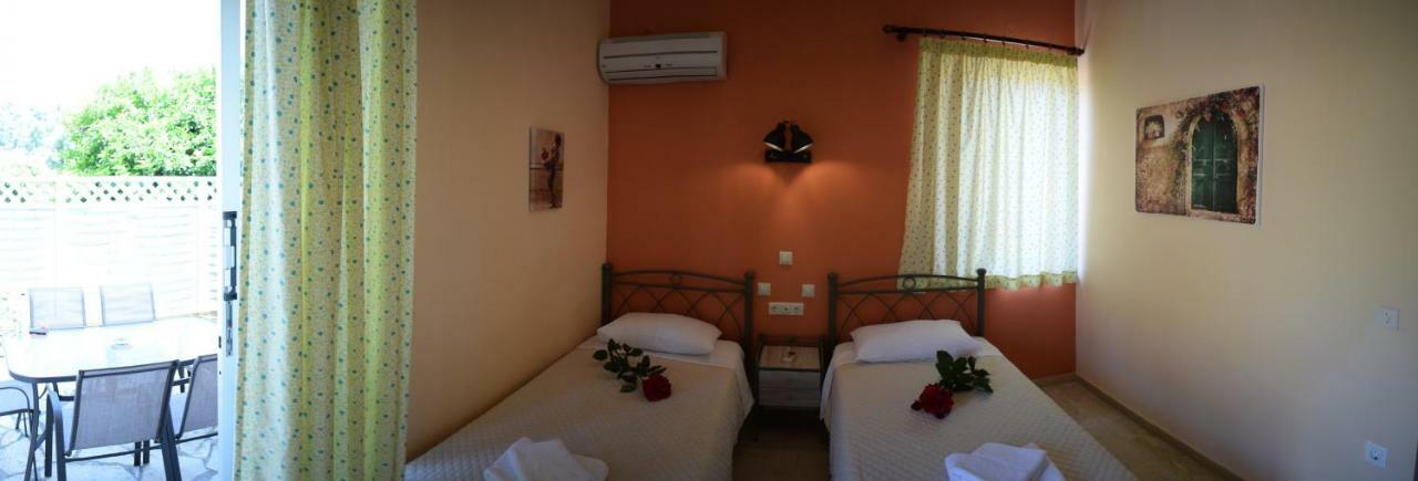 Stamoulis Apartments Αγία Ευφημία Εξωτερικό φωτογραφία