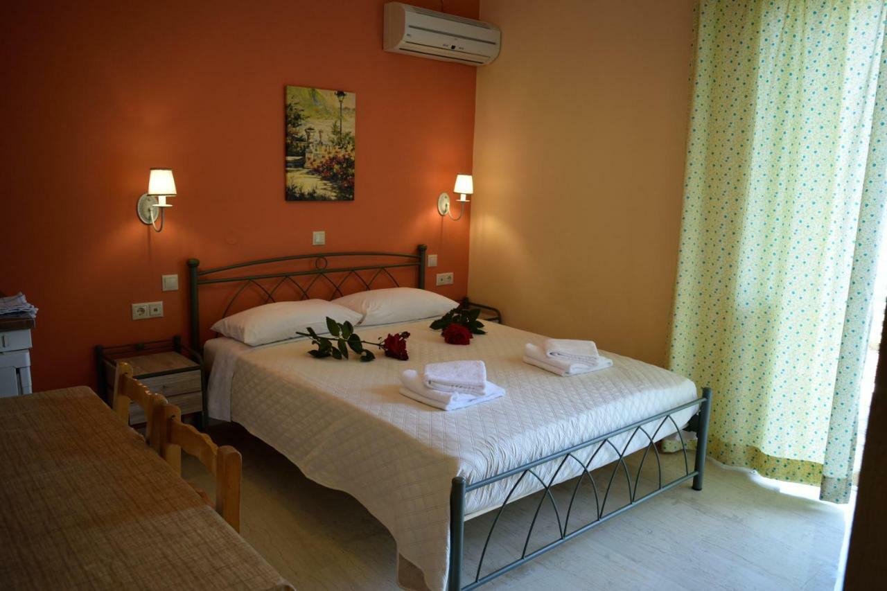 Stamoulis Apartments Αγία Ευφημία Εξωτερικό φωτογραφία